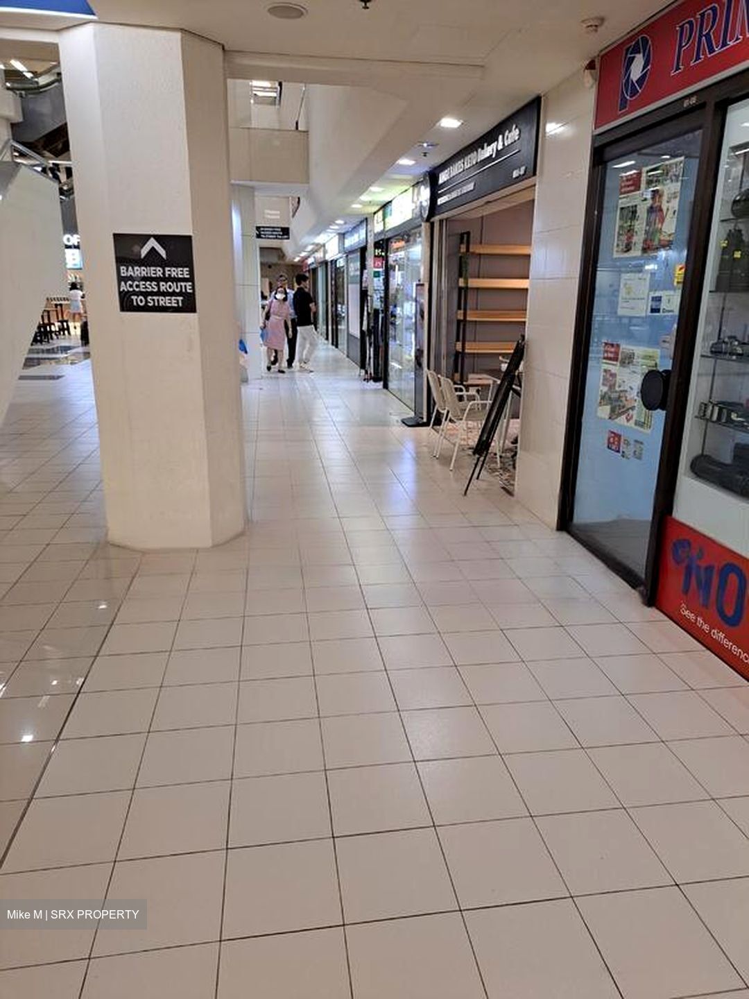 The Adelphi (D6), Retail #595599261